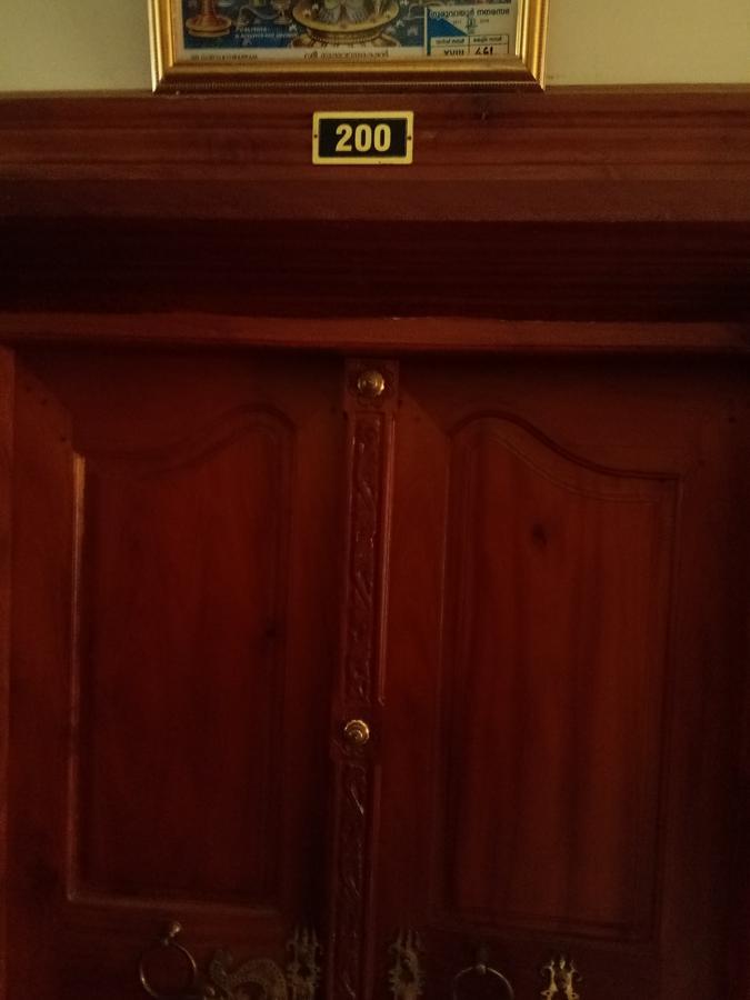 Anandkrishna Residency Hotel Guruvayur Ngoại thất bức ảnh